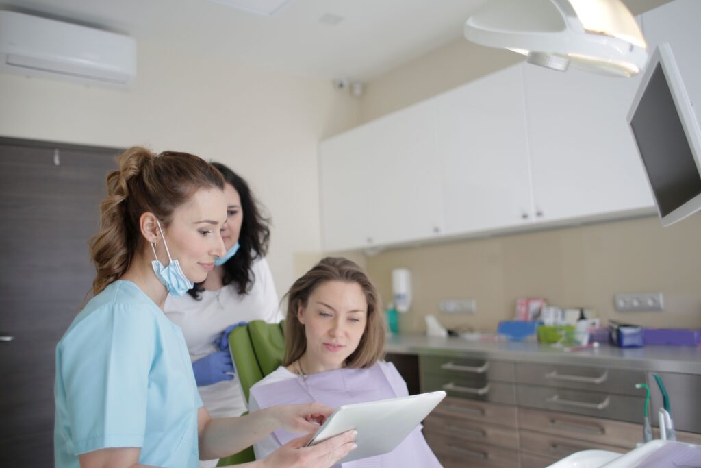 Communication clinique dentaire Suisse
